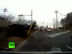 Horror-car-crash-video--Dri