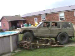 JEEP-VS-POOL-!!!!---YouTube