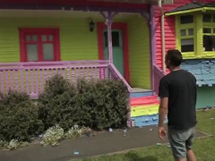 House-covered-in-Post-it-no