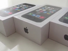 _-Shocking-iPhone-5s-Unboxi