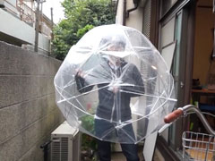 【傘の完成型】暴風雨の中で