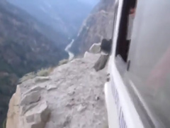Insane-Himalayas-Bus-Ride--