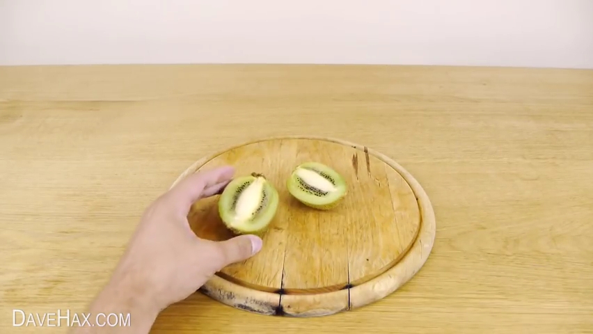 How to Peel a Kiwi or Mango.mp4_000009720