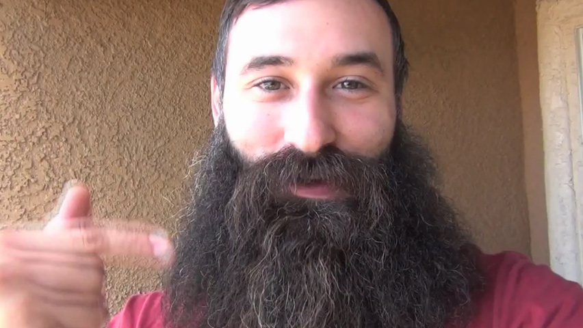 一年間のヒゲの成長記録 365日髭を剃らない顔を毎日撮ってみたよ すごい動画 動萬 Douman